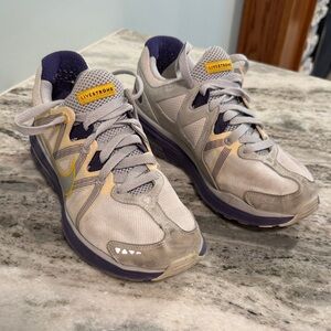 Nike Lunarmax Livestrong sneakers